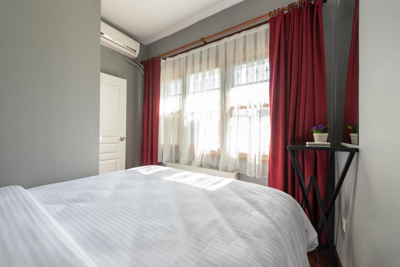 Aparthotel Bright 3*