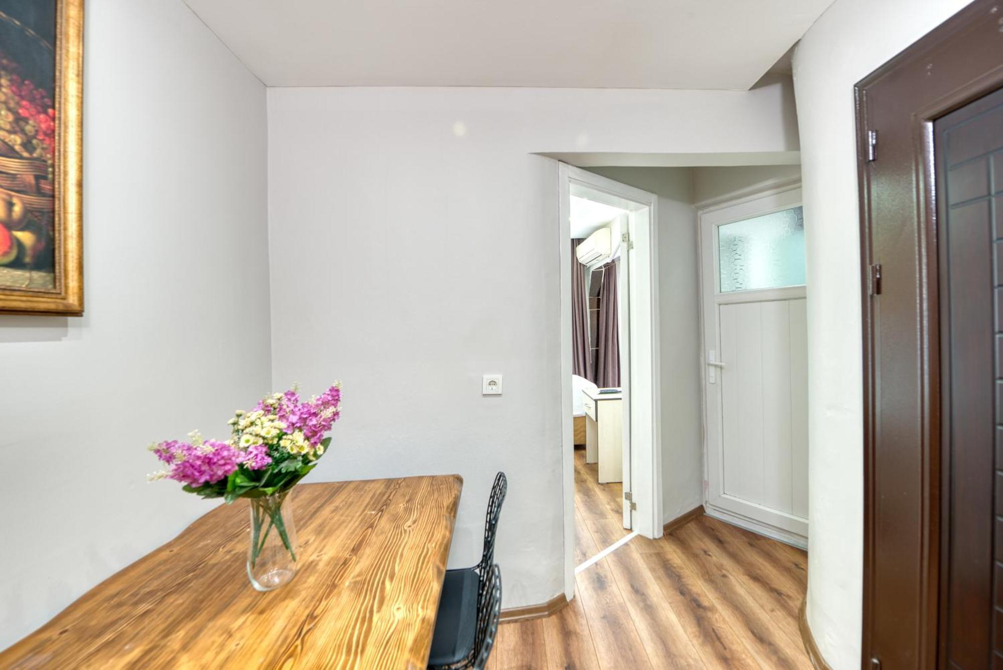 Bright Aparthotel Istanboel